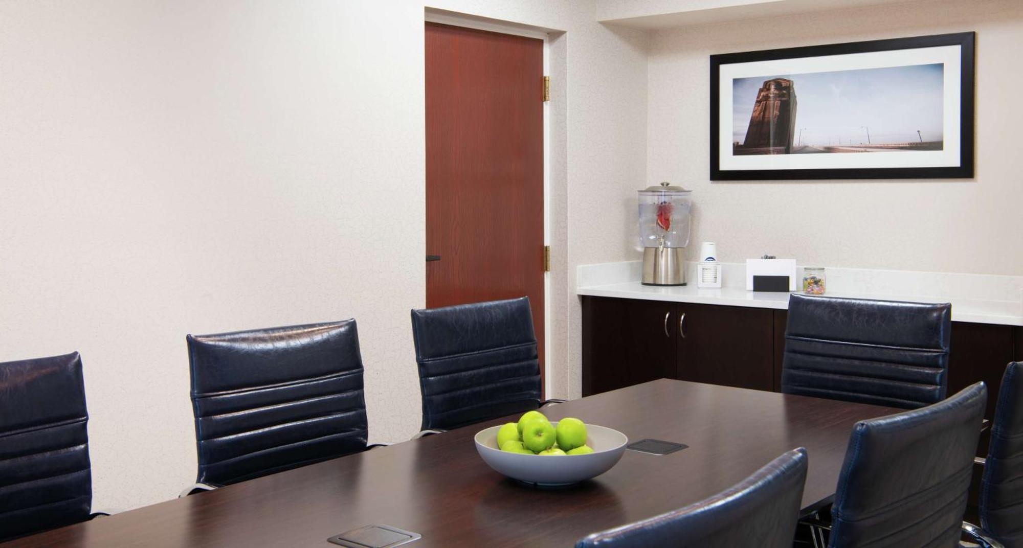 Hampton Inn Cleveland-Solon Εξωτερικό φωτογραφία